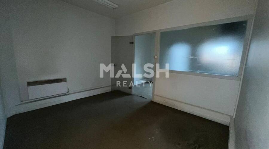 MALSH Realty & Property - Local commercial - Extérieurs NORD (Villefranche / Belleville) - Limas - 7