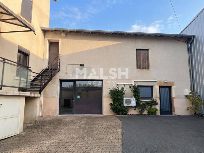 MALSH Realty & Property - Local commercial - Extérieurs NORD (Villefranche / Belleville) - Limas - 1