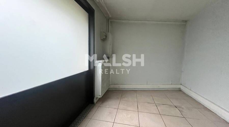 MALSH Realty & Property - Local commercial - Extérieurs NORD (Villefranche / Belleville) - Limas - 2