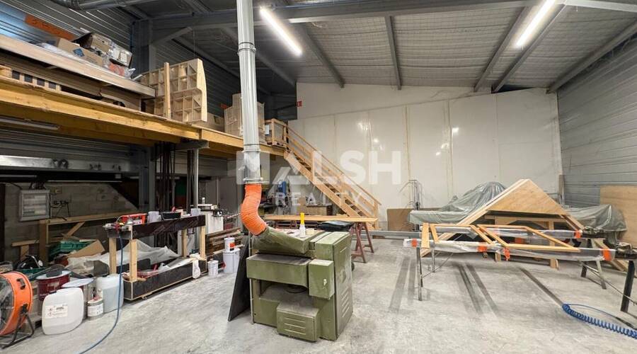 MALSH Realty & Property - Local d'activités - Extérieurs OUEST (Tarare / Arbresle) - Saint-Clément-sur-Valsonne - 5