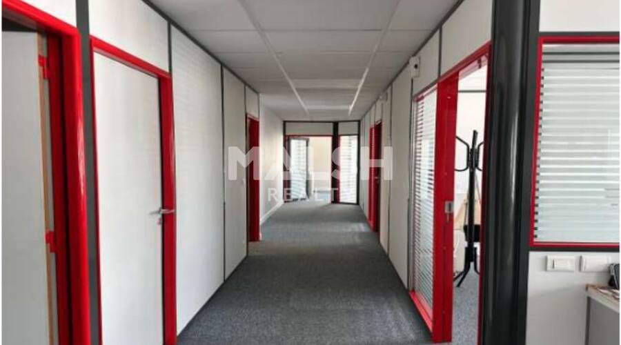 MALSH Realty & Property - Bureau - Extérieurs NORD (Villefranche / Belleville) - Limas - 2