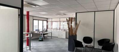 MALSH Realty & Property - Bureau - Extérieurs NORD (Villefranche / Belleville) - Limas - 4
