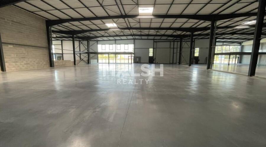 MALSH Realty & Property - Local d'activités - Extérieurs NORD (Villefranche / Belleville) - Amberieux D'azergues - 3