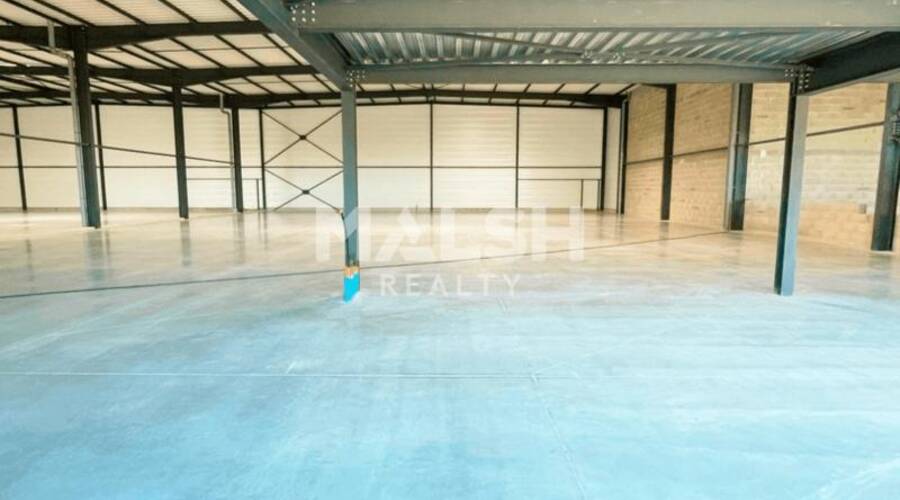 MALSH Realty & Property - Local d'activités - Extérieurs NORD (Villefranche / Belleville) - Amberieux D'azergues - 4