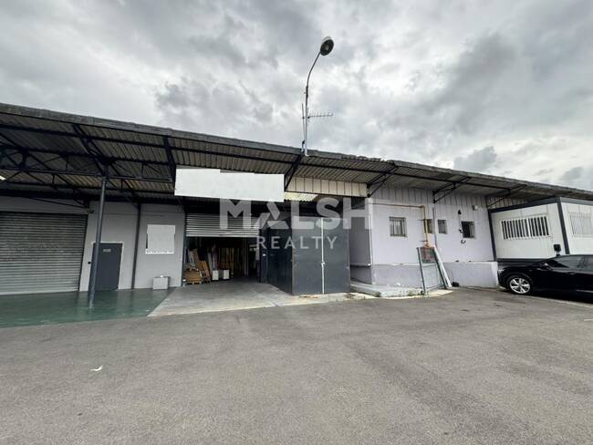MALSH Realty & Property - Local d'activités - Carré de Soie / Grand Clément / Bel Air - Villeurbanne - 1