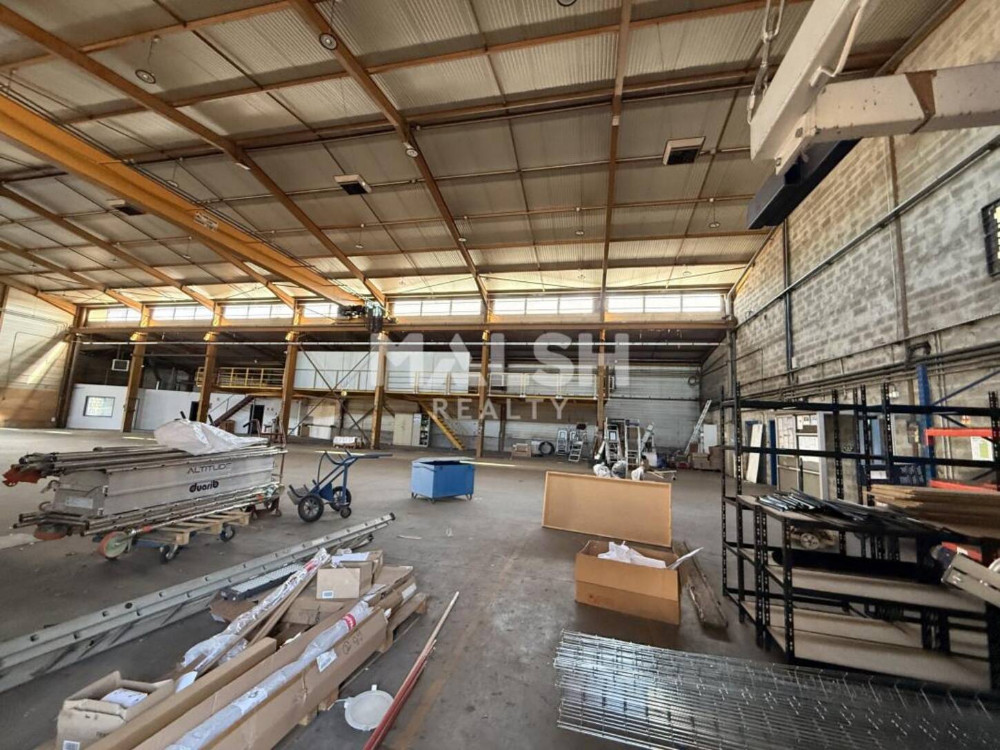 MALSH Realty & Property - Local d'activités - Carré de Soie / Grand Clément / Bel Air - Vaulx-en-Velin - 2