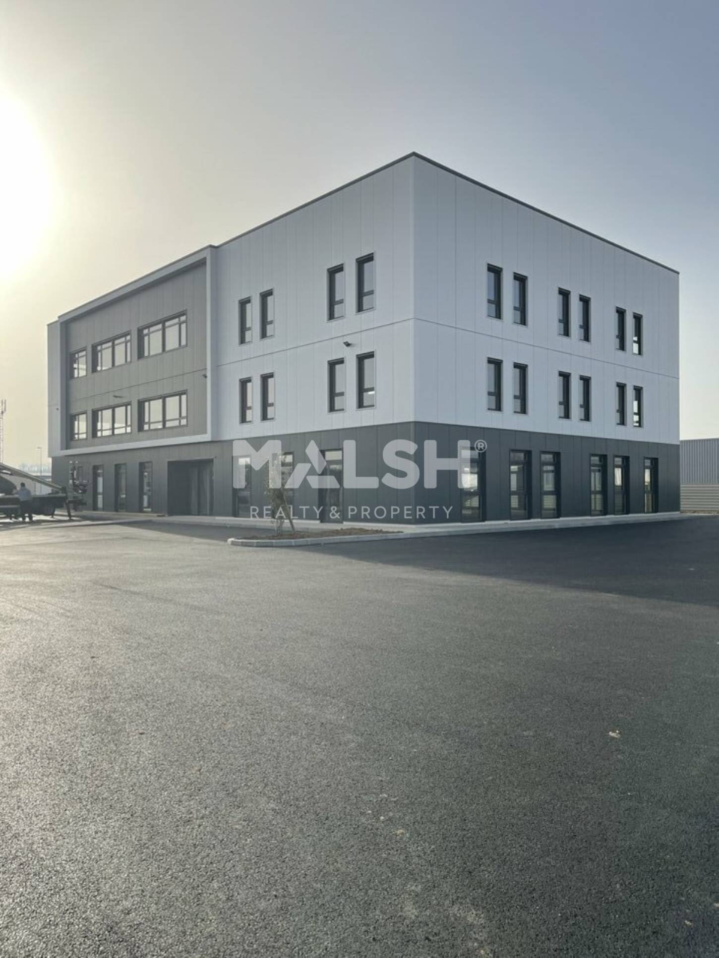 MALSH Realty & Property - Commerce - Extérieurs NORD (Villefranche / Belleville) - Villefranche-sur-Saône - MD_