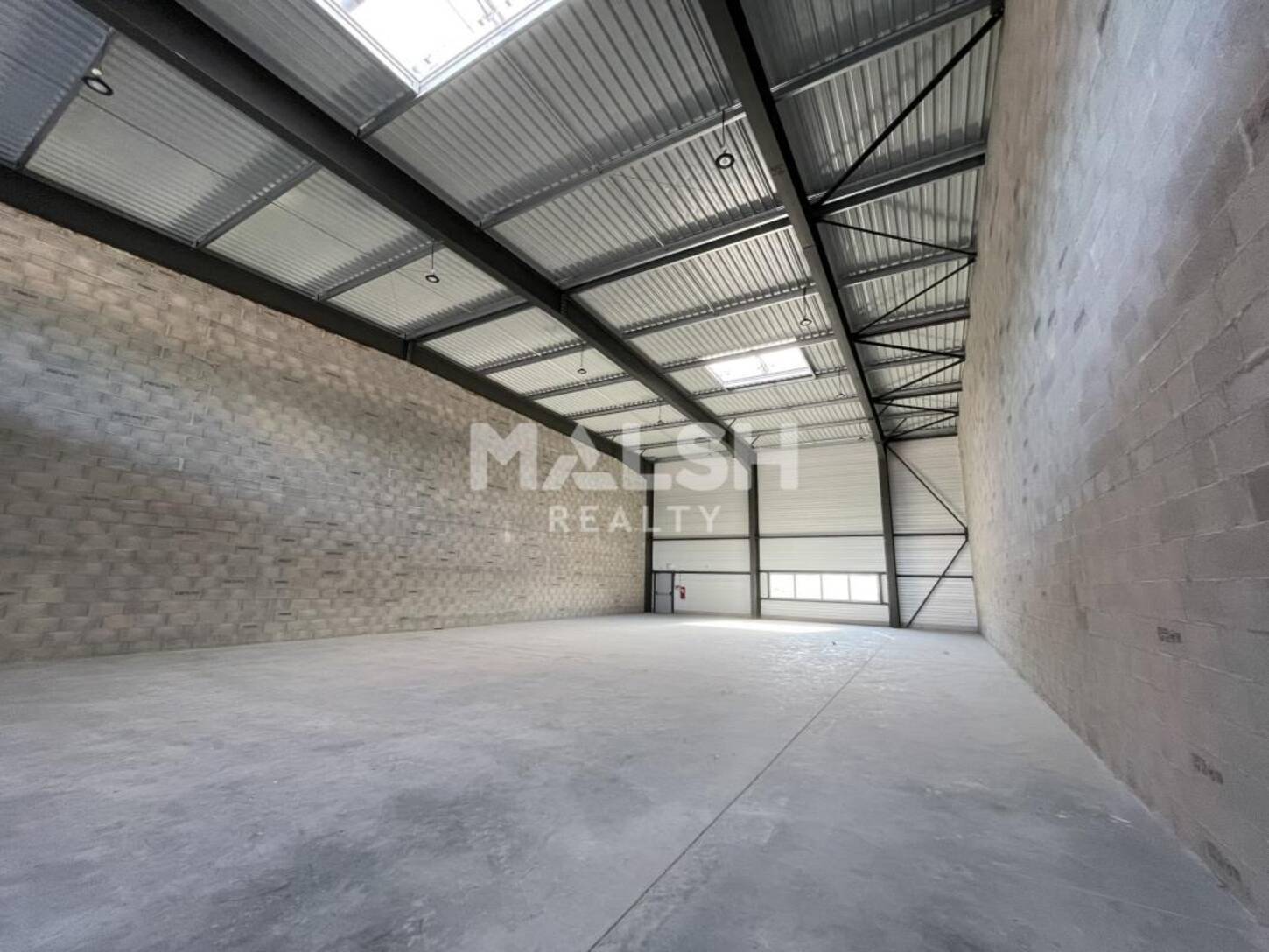 MALSH Realty & Property - Local d'activités - Côtière (Ain/A42/Beynost/Dagneux/Montluel) - Dagneux - 2