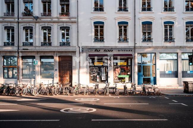 MALSH Realty & Property - Local commercial - Lyon 7° / Gerland - Lyon 7 - 1