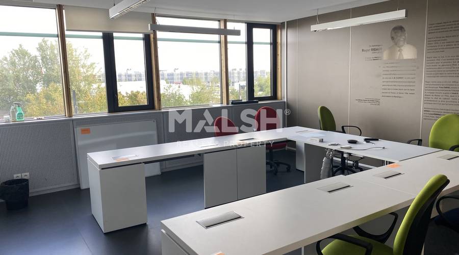 MALSH Realty & Property - Bureaux - Carré de Soie / Grand Clément / Bel Air - Vaulx-en-Velin - MD_