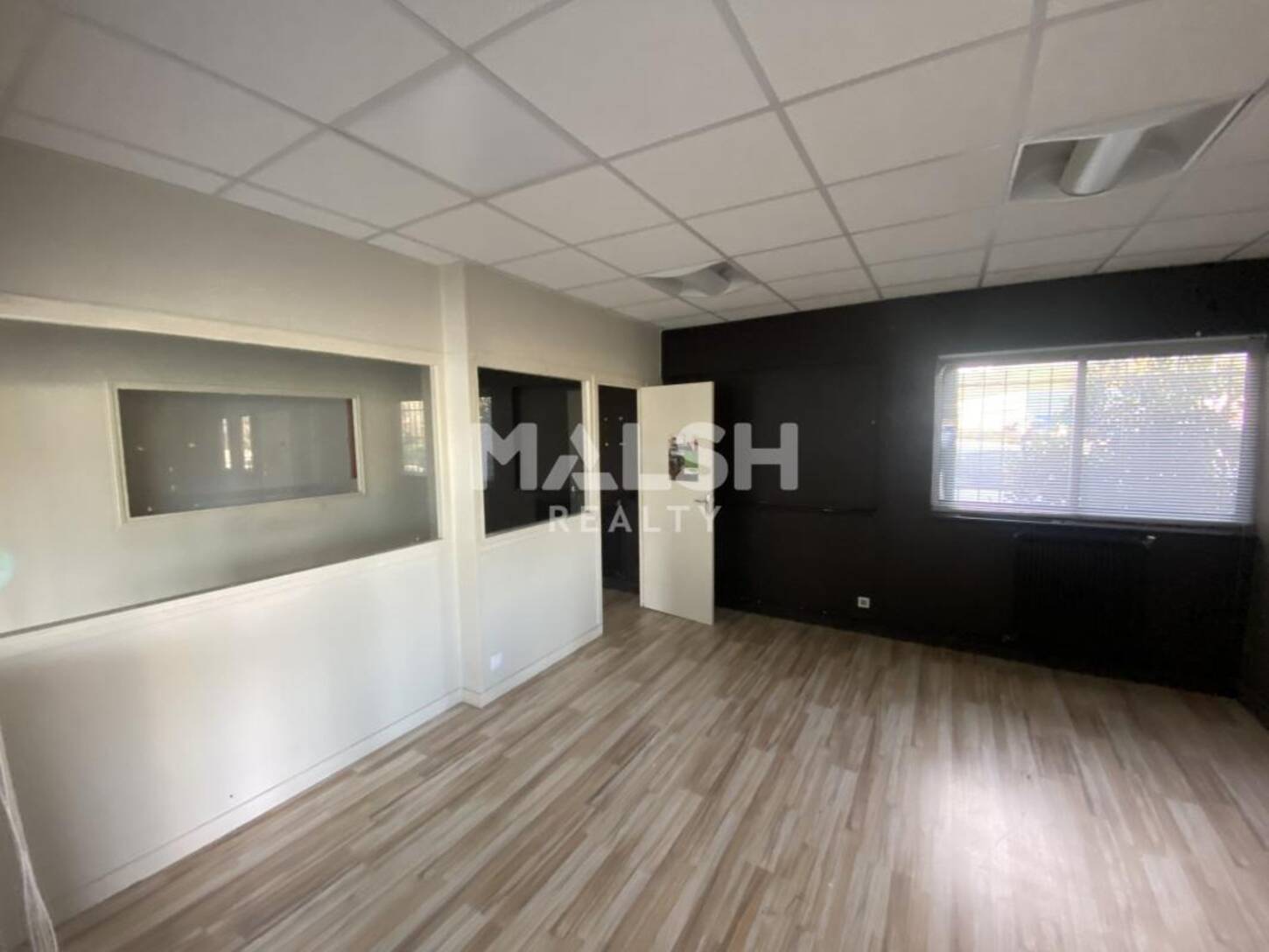 MALSH Realty & Property - Local commercial - Saint Etienne - Firminy - 2