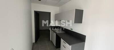 MALSH Realty & Property - Bureau - Chanas - 5