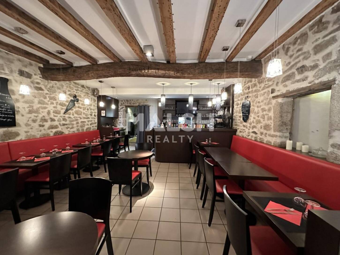 MALSH Realty & Property - Local commercial - Soucieu-en-Jarrest - 2