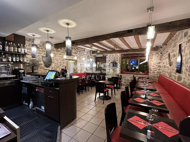 MALSH Realty & Property - Local commercial - Soucieu-en-Jarrest - 1