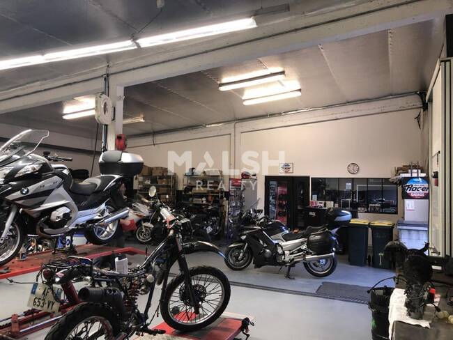 MALSH Realty & Property - Local commercial - Lyon Sud Ouest - Irigny - 1
