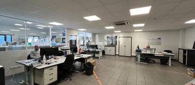 MALSH Realty & Property - Local d'activités - Carré de Soie / Grand Clément / Bel Air - Vaulx-en-Velin - 26