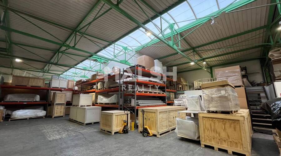 MALSH Realty & Property - Local d'activités - Carré de Soie / Grand Clément / Bel Air - Vaulx-en-Velin - 38