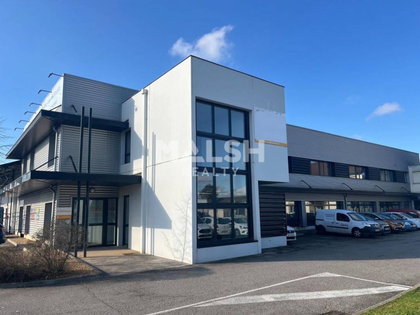 MALSH Realty & Property - Local d'activités - Carré de Soie / Grand Clément / Bel Air - Vaulx-en-Velin - 2