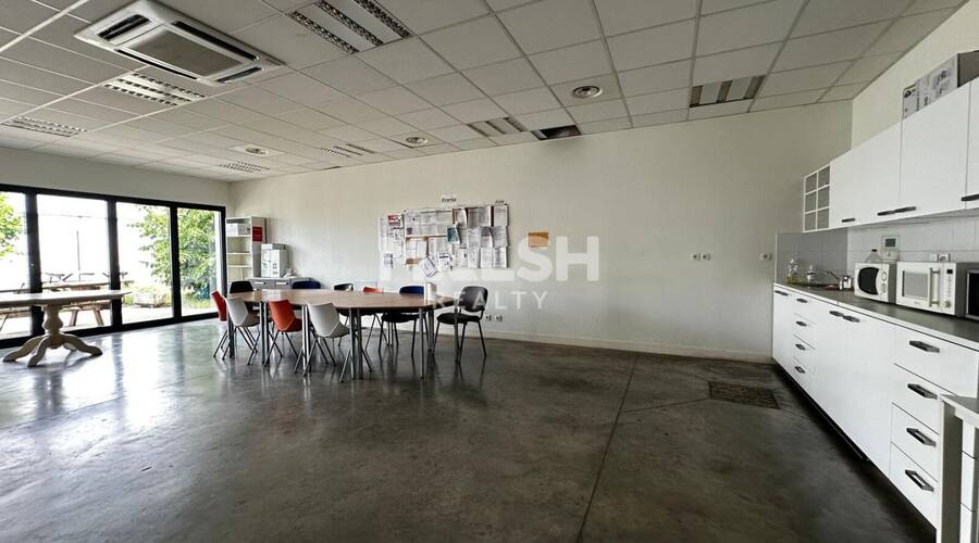 MALSH Realty & Property - Local d'activités - Carré de Soie / Grand Clément / Bel Air - Vaulx-en-Velin - 28