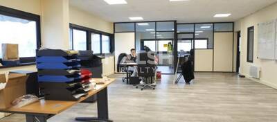 MALSH Realty & Property - Local d'activités - Lyon EST (St Priest /Mi Plaine/ A43 / Eurexpo) - Chassieu - 3