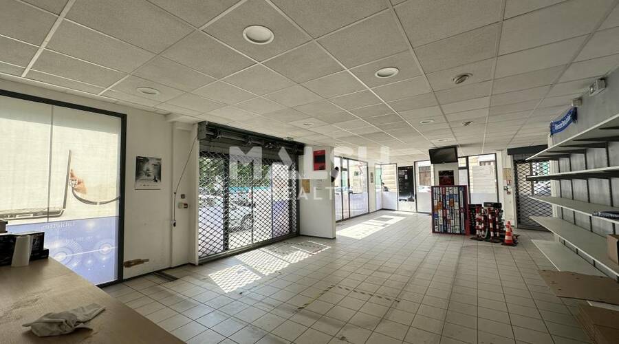 MALSH Realty & Property - Local commercial - Extérieurs NORD (Villefranche / Belleville) - Villefranche-sur-Saône - 3